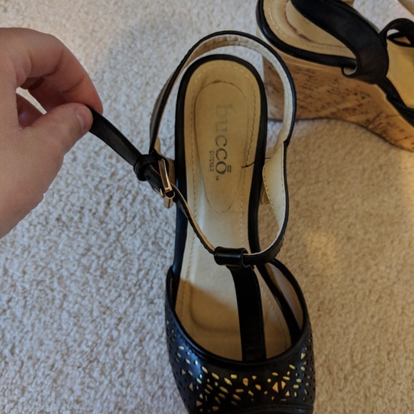 Bucco Sandals - Picture 3 of 6